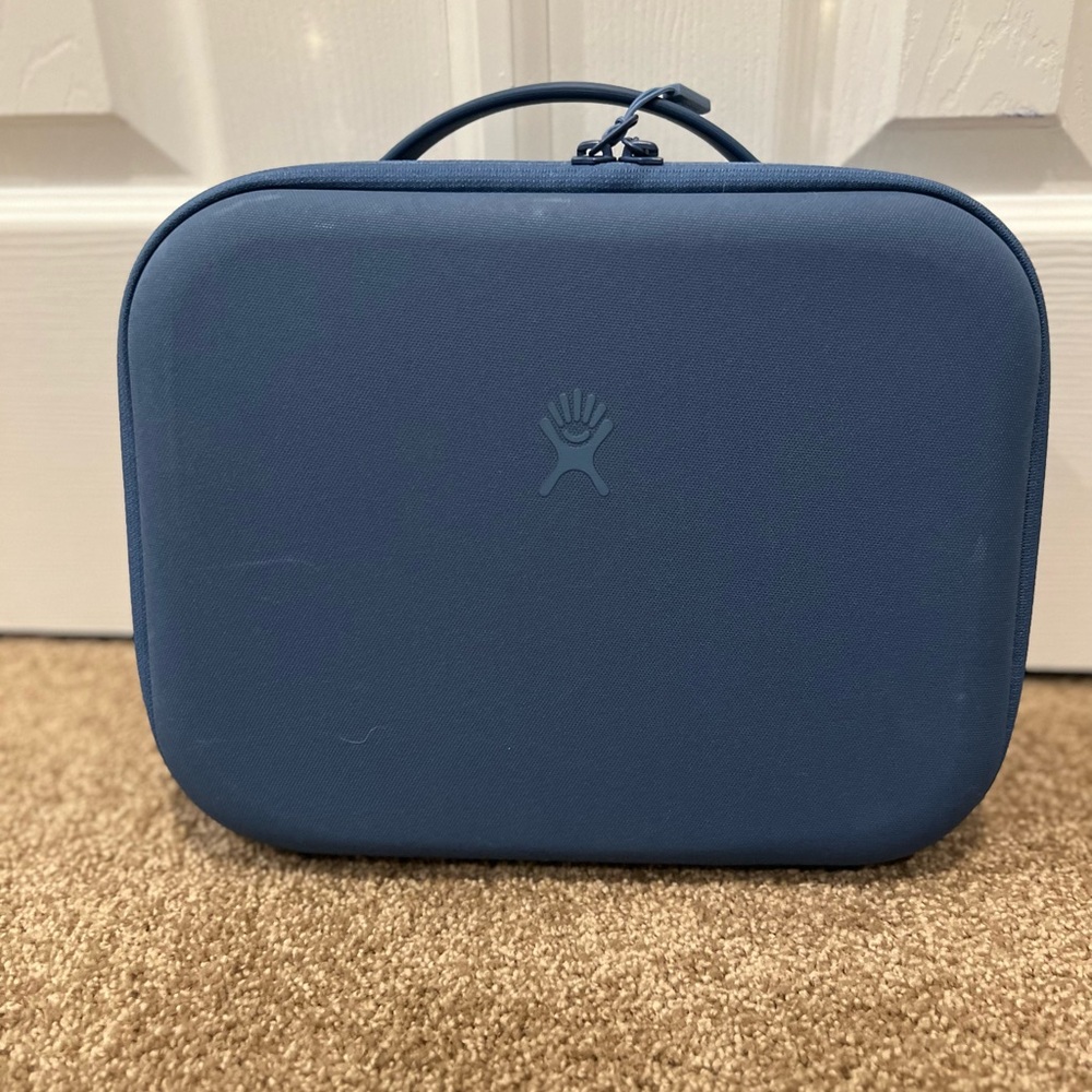 hydro flask lunchbox